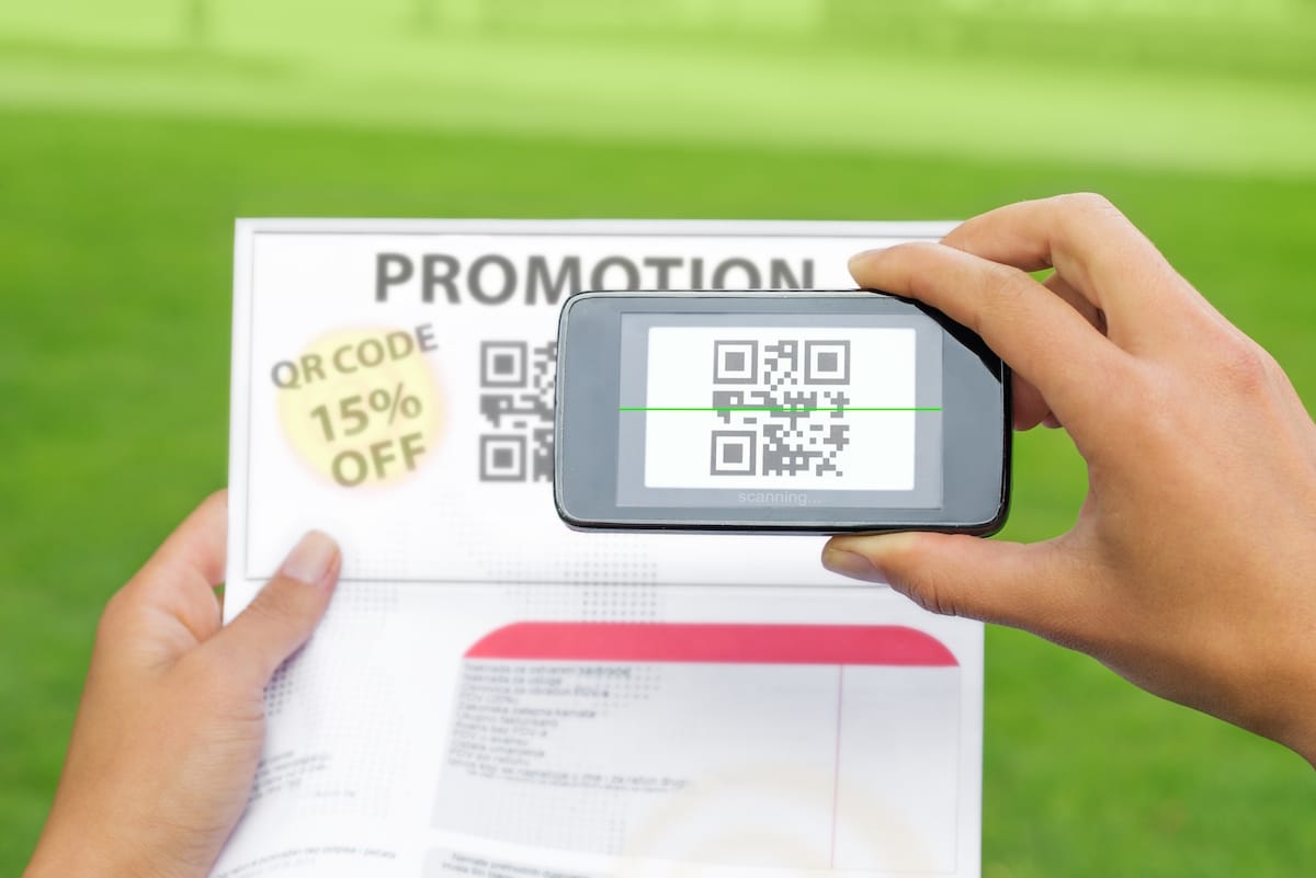 direct mail using smartphone QR scanner redeem promotion